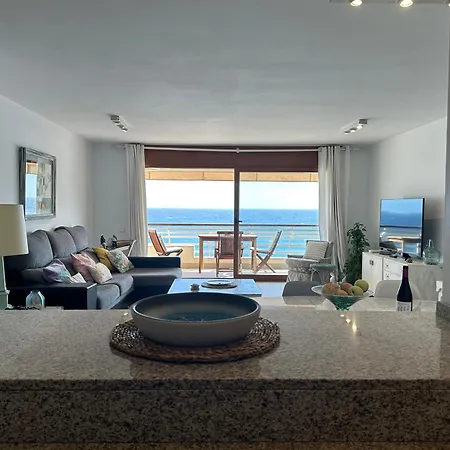 Apartamento Lets Holidays Tropicana Sea Views 4 *