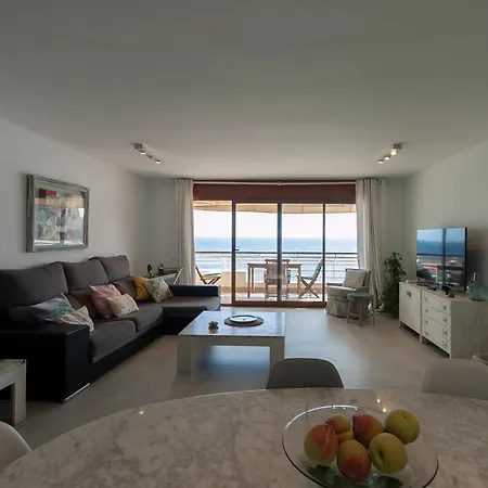 Lets Holidays Tropicana Sea Views 4 Apartment Tossa de Mar