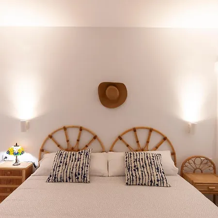 Apartment Lets Holidays Tropicana Sea Views 4