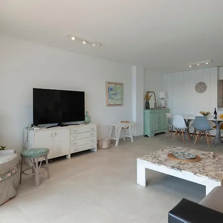 Apartment Lets Holidays Tropicana Sea Views 4