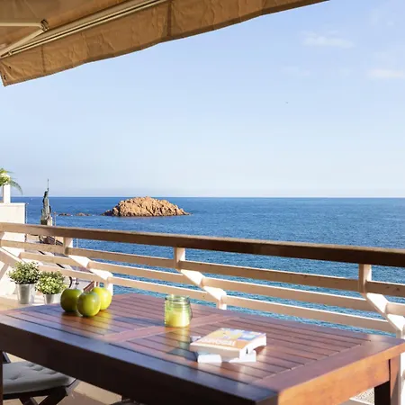 Apartment Lets Holidays Sea Views On The 4
