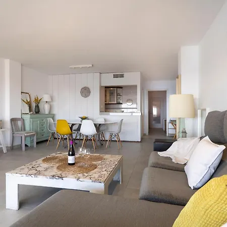 Apartment Lets Holidays Sea Views On The 4