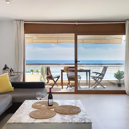 Apartment Lets Holidays Sea Views On The 4 Tossa de Mar