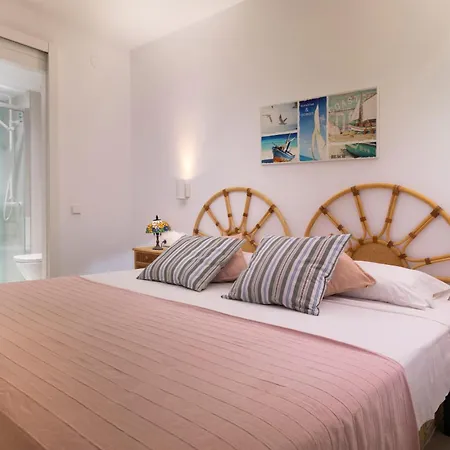 Lets Holidays Sea Views On The 4 Apartment